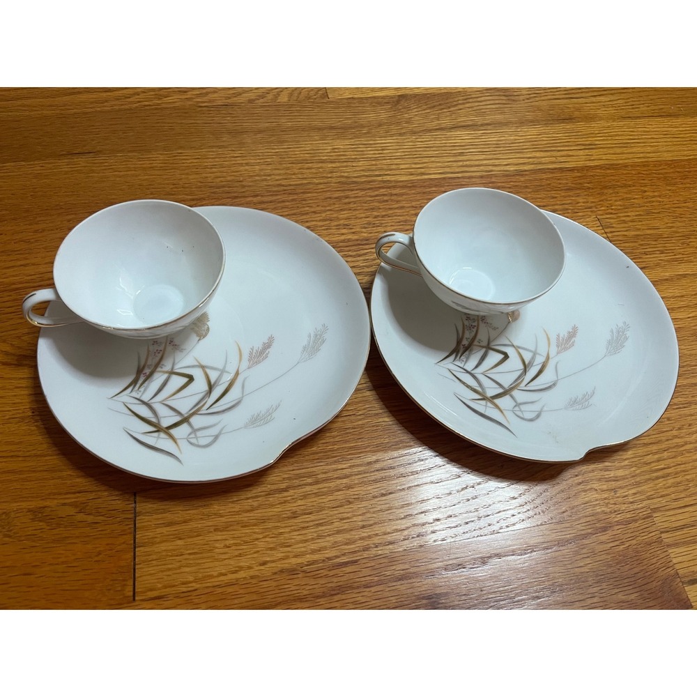 Vintage Summit Fine China Japan Wheat Snack Set 2 Cups 2 Plates Gold Rimmed